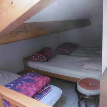 Holidayland 323 T2 Mezzanine 8 Couchages Climatise