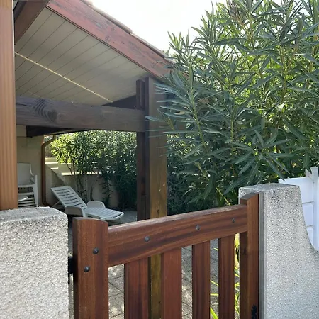 Holidayland 323 T2 Mezzanine 8 Couchages Climatise