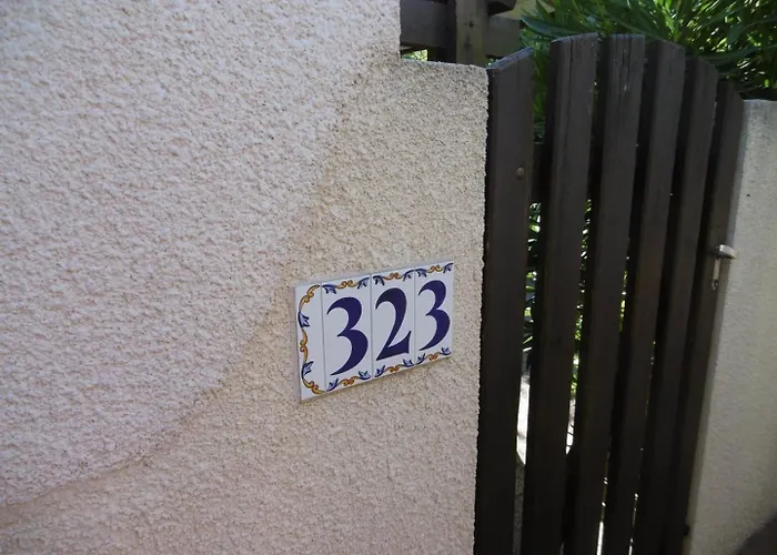 Holidayland 323 T2 Mezzanine 8 Couchages Climatisé Appartement *
